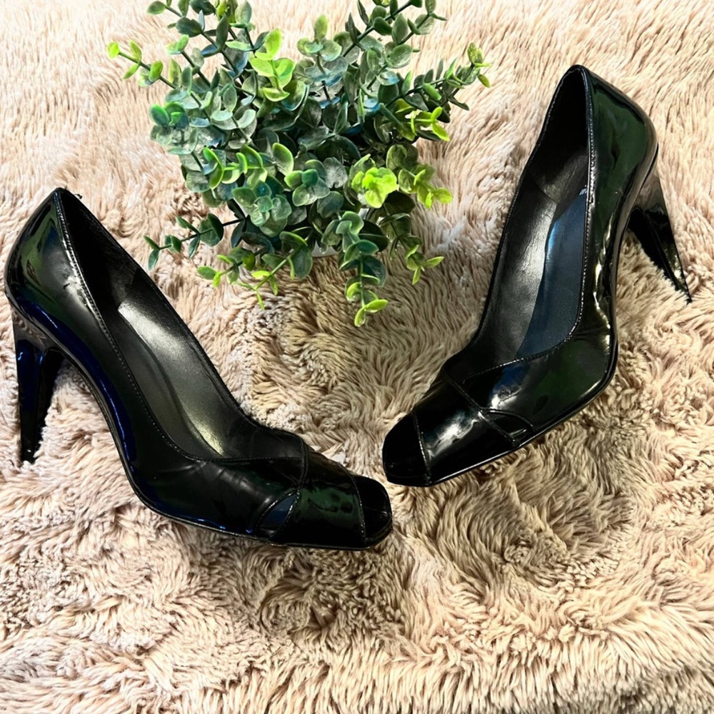Stuart Weitzman Black Patent Leather Peep Toe Career Heels Size: 8.5